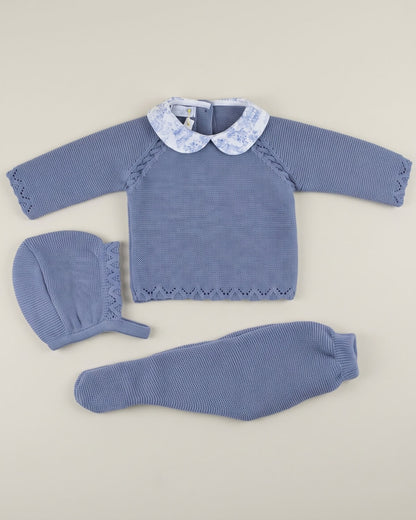Dulce de Fresa traditional Spanish 3-piece knitted baby set with dusty blue jumper, toile de Jouy collar, footed leggings and bonnet.